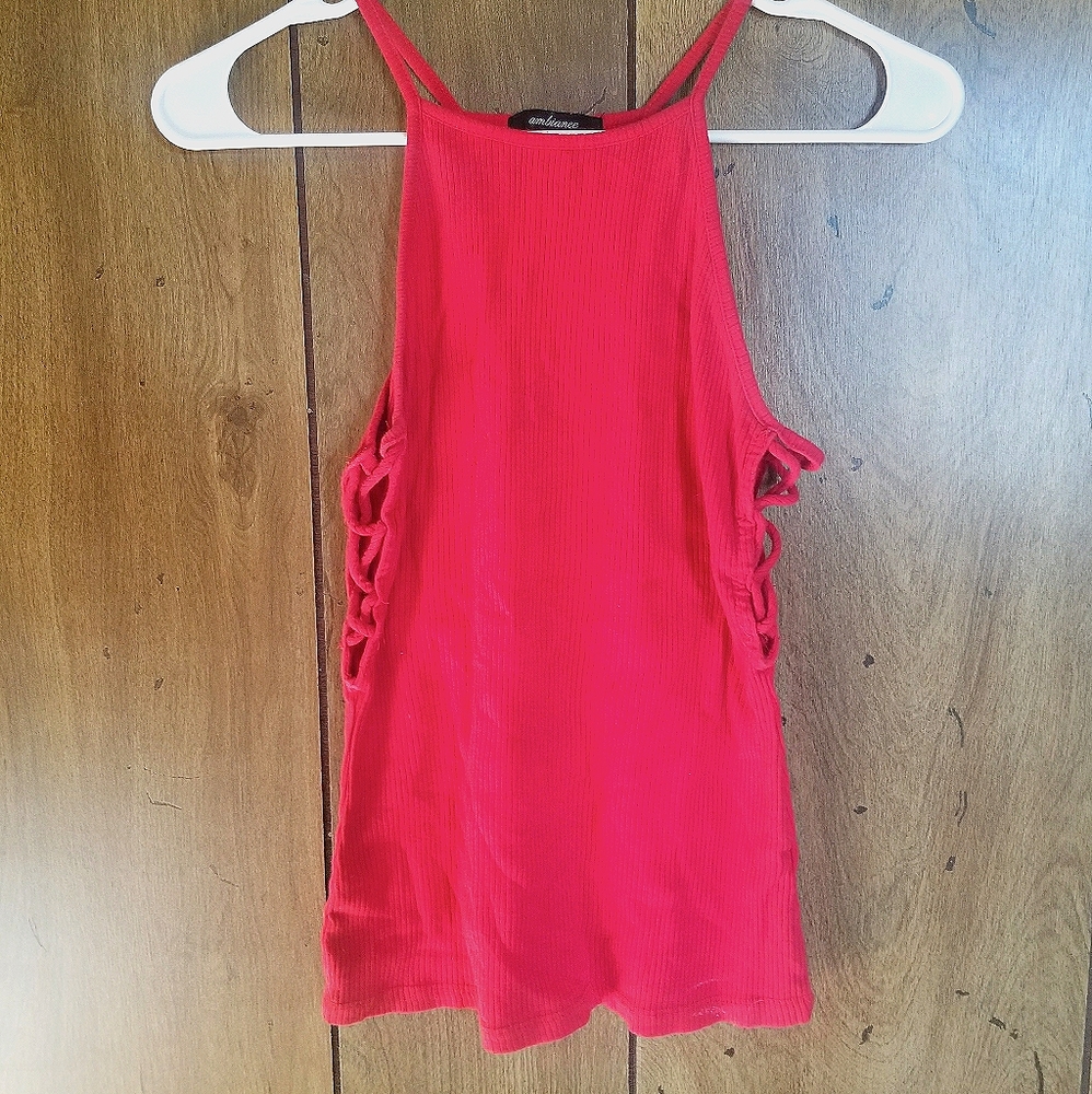 Tank top, criss cross sides